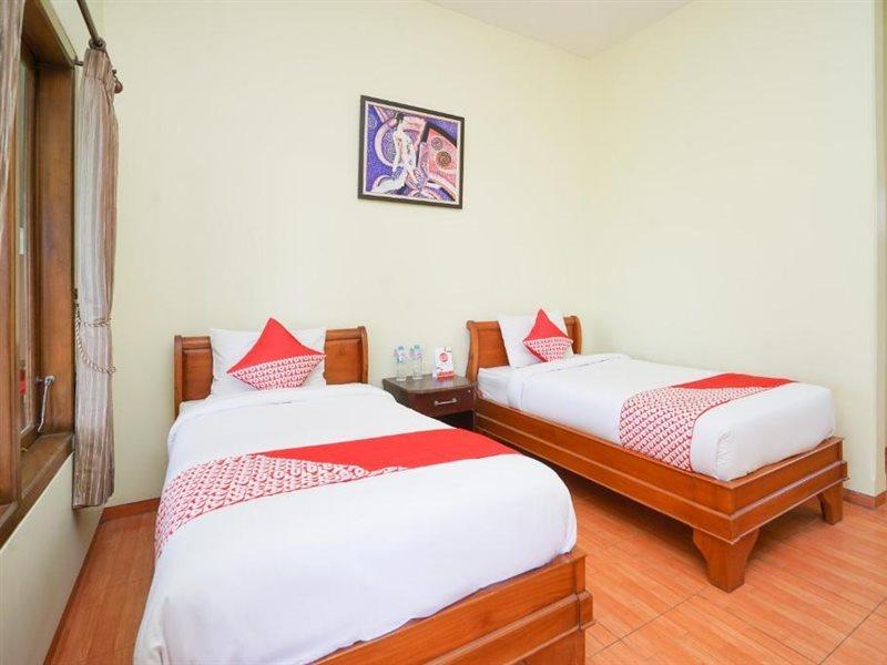 Hotel Bumi Bermi Permai Near Bermi Eco Park Mitra Reddoorz Probolinggo Esterno foto