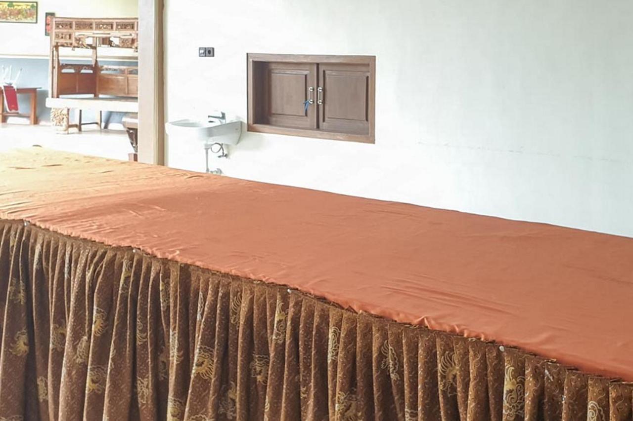 Hotel Bumi Bermi Permai Near Bermi Eco Park Mitra Reddoorz Probolinggo Esterno foto
