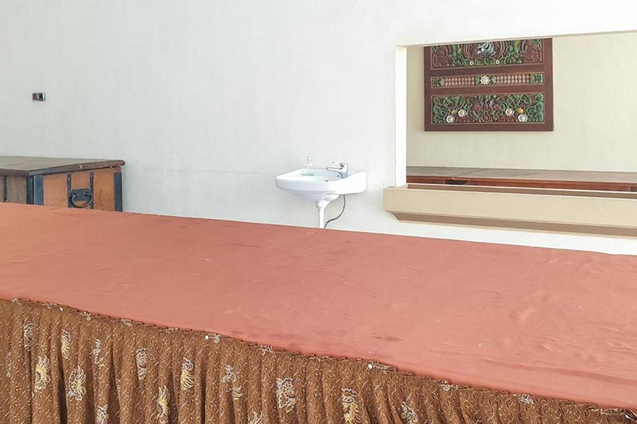 Hotel Bumi Bermi Permai Near Bermi Eco Park Mitra Reddoorz Probolinggo Esterno foto