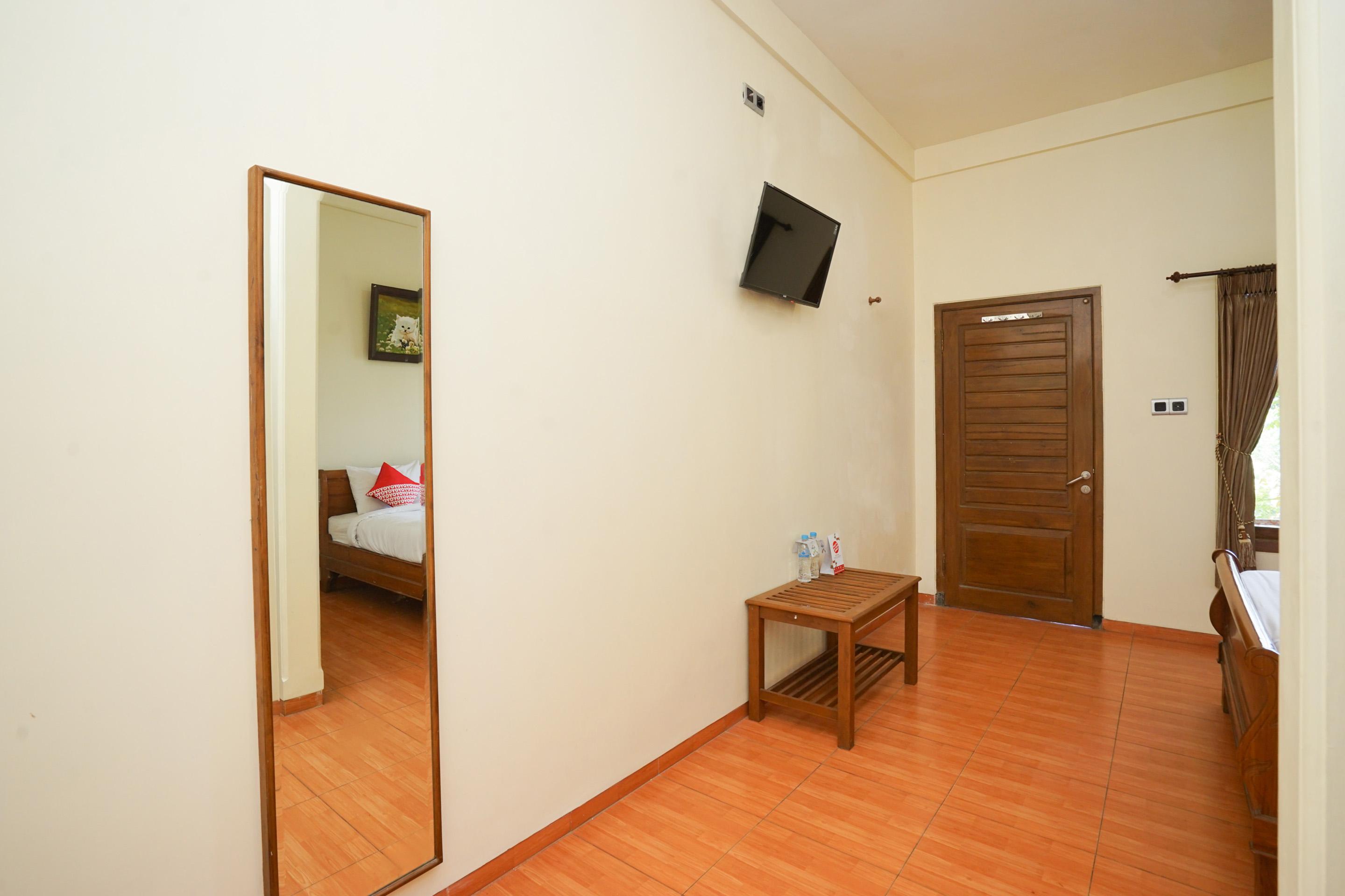 Hotel Bumi Bermi Permai Near Bermi Eco Park Mitra Reddoorz Probolinggo Esterno foto
